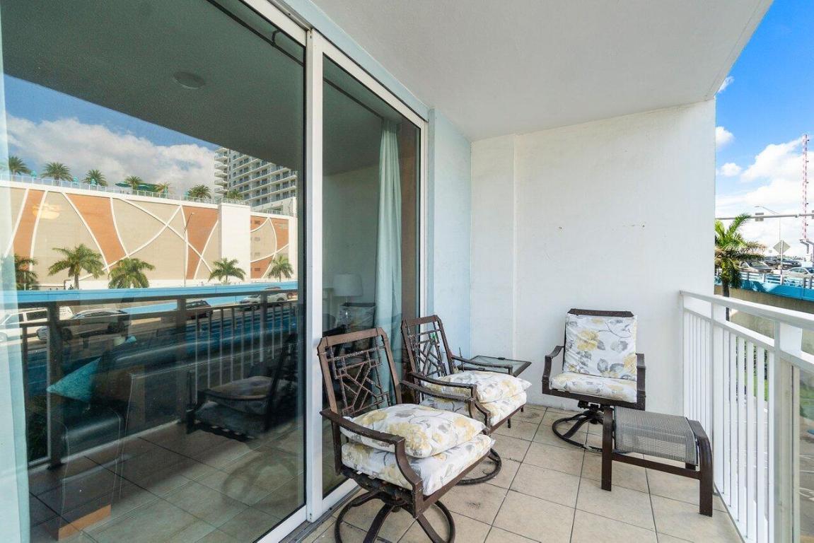 1801 S Ocean Drive 334