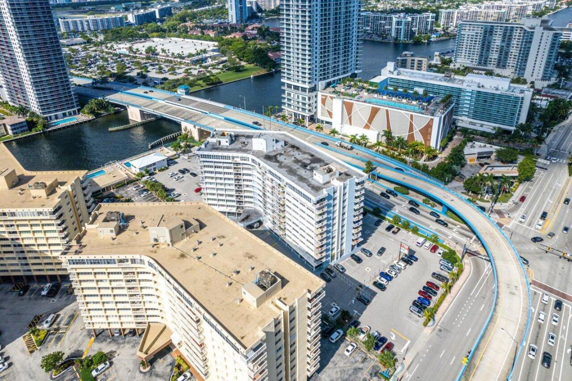 1801 S Ocean Drive 334