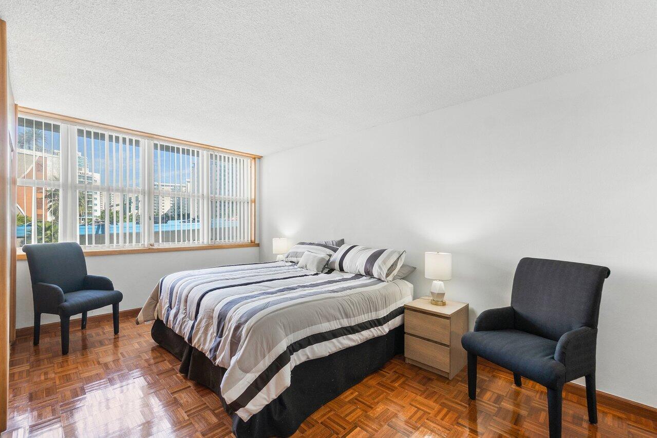 1801 S Ocean Drive 334