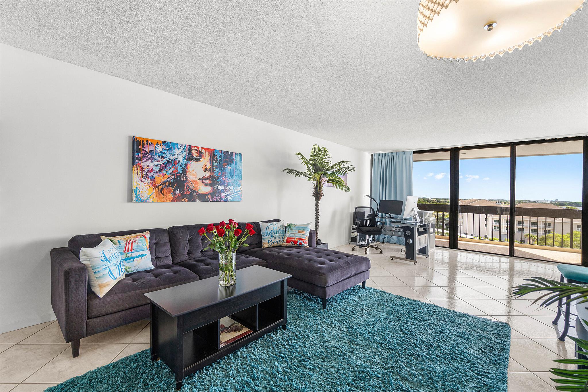 2400 Presidential Way 903