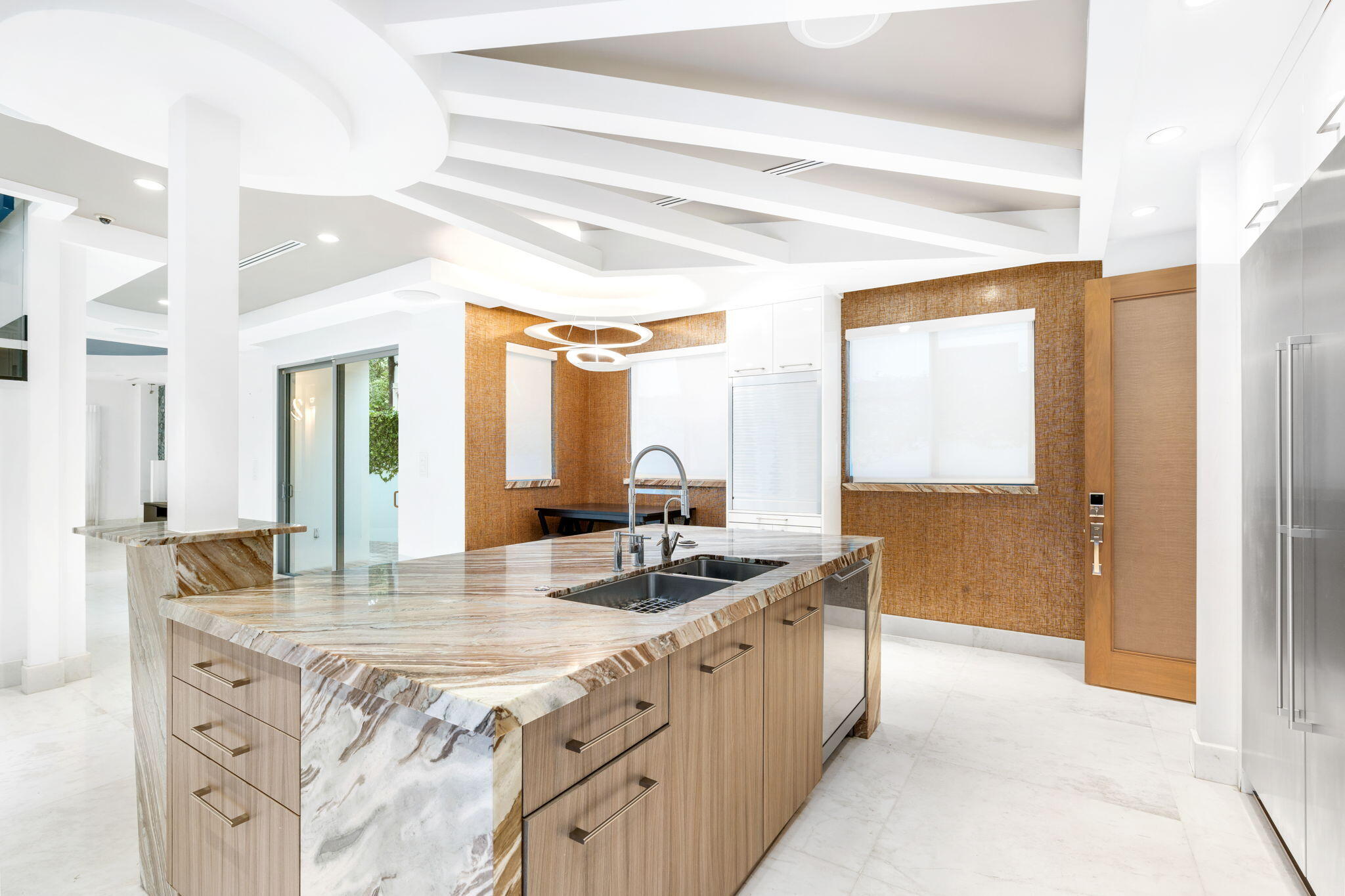 3917 S Le Jeune Road