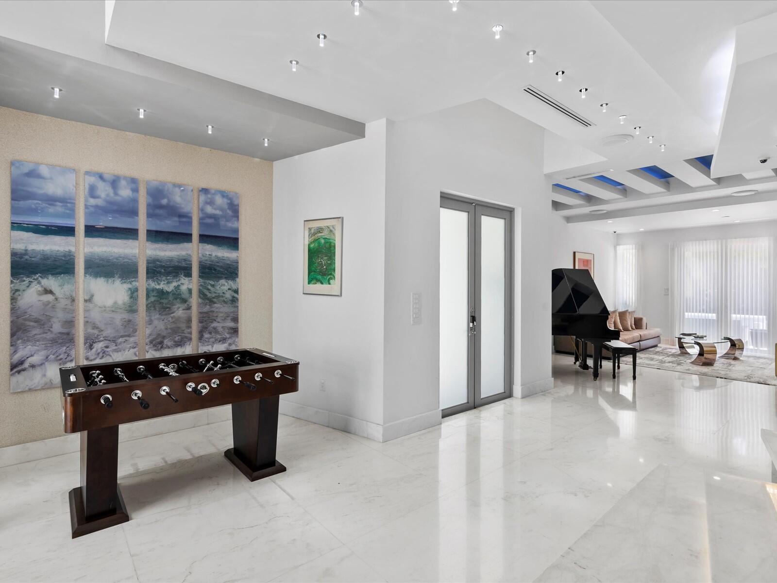 3917 S Le Jeune Road