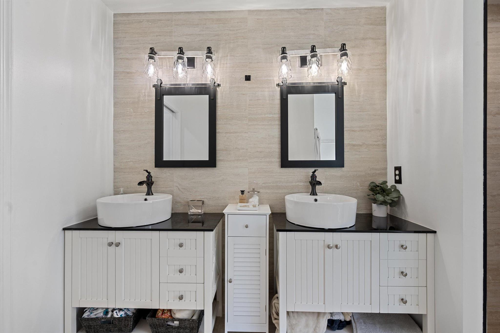 6572 Brookhurst Circle