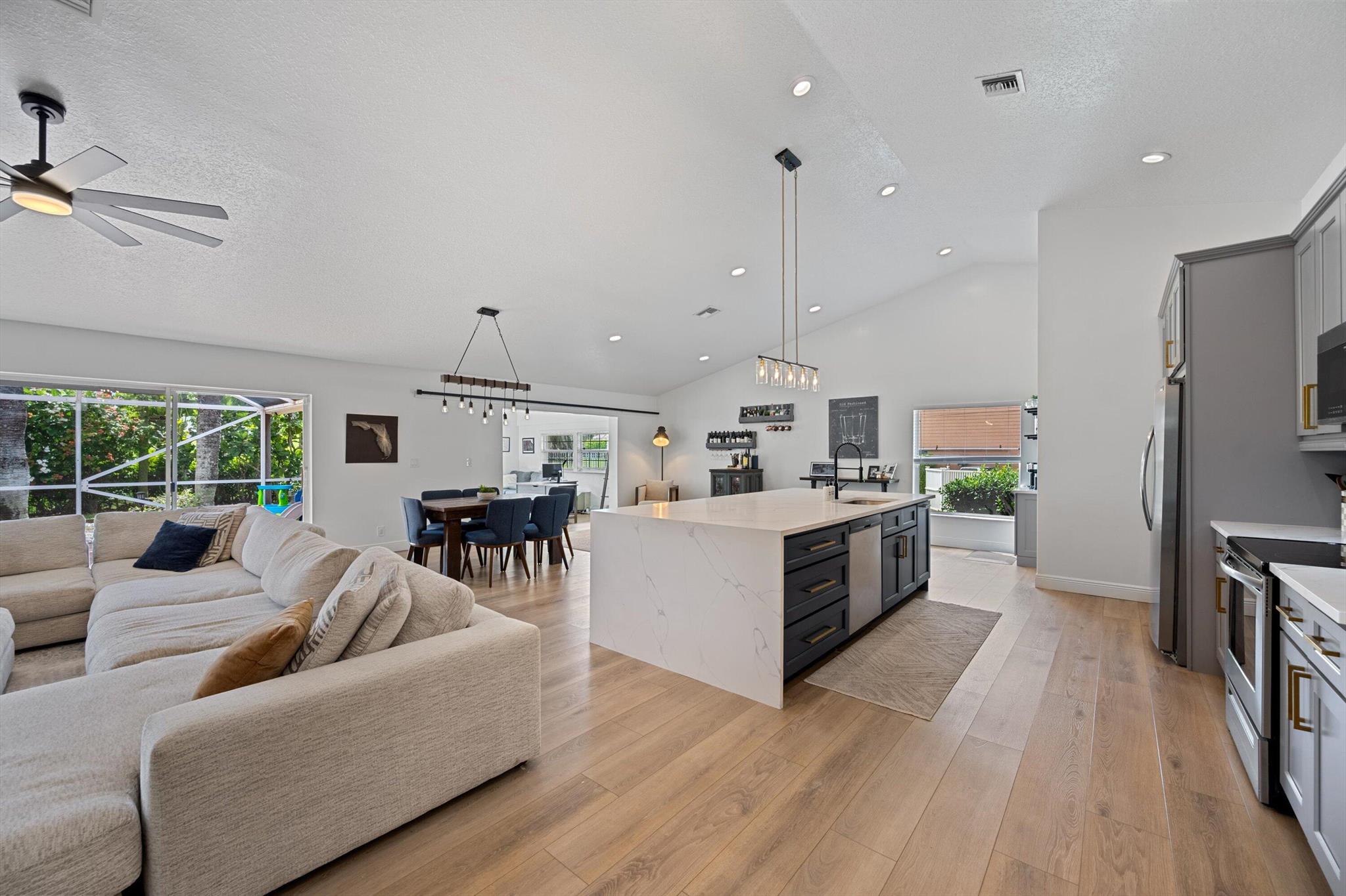 6572 Brookhurst Circle