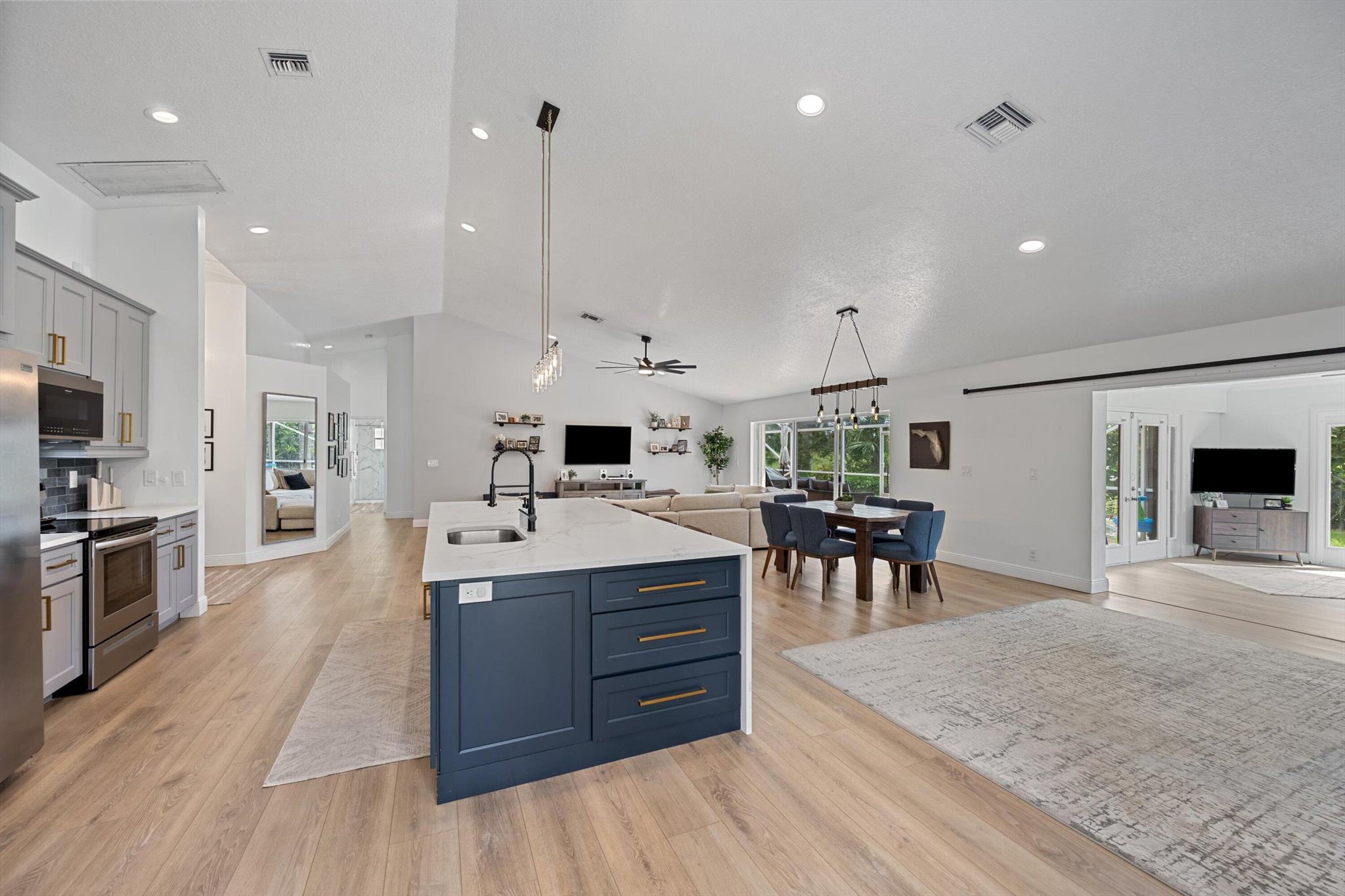 6572 Brookhurst Circle