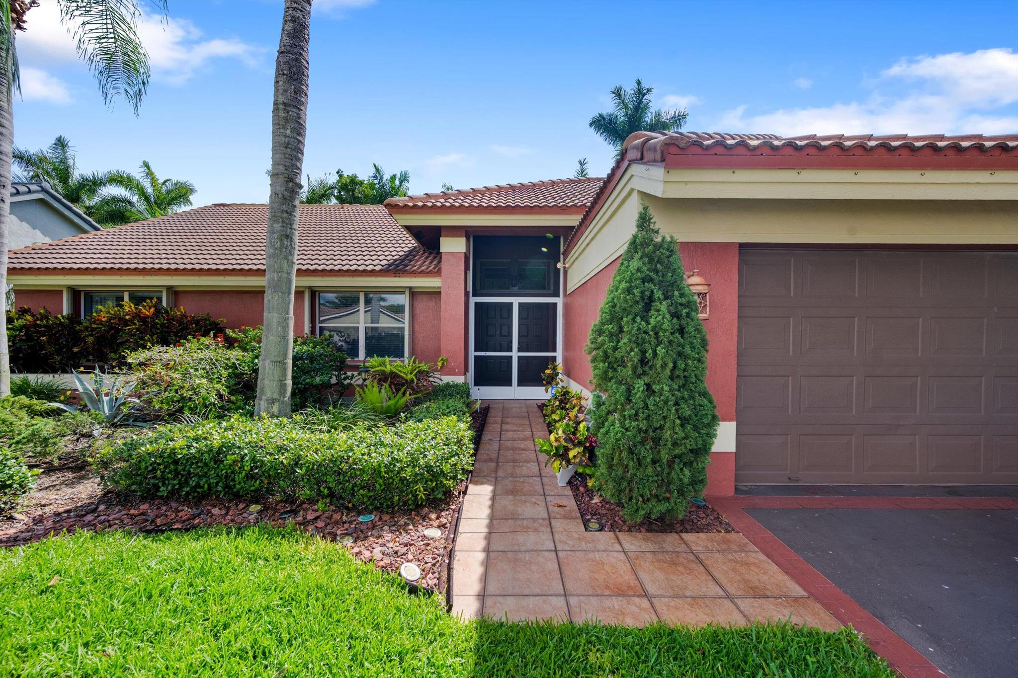 6572 Brookhurst Circle