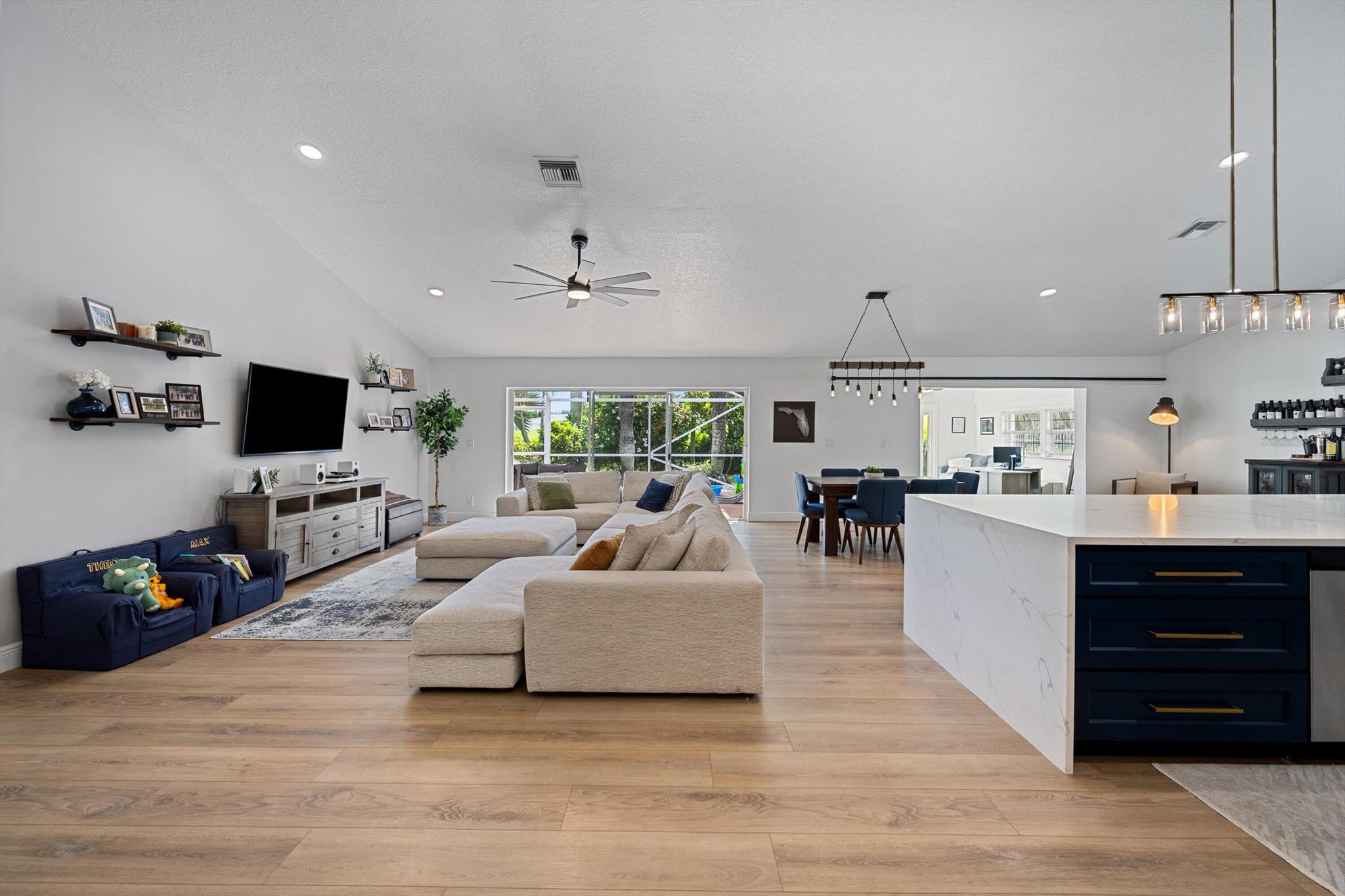 6572 Brookhurst Circle