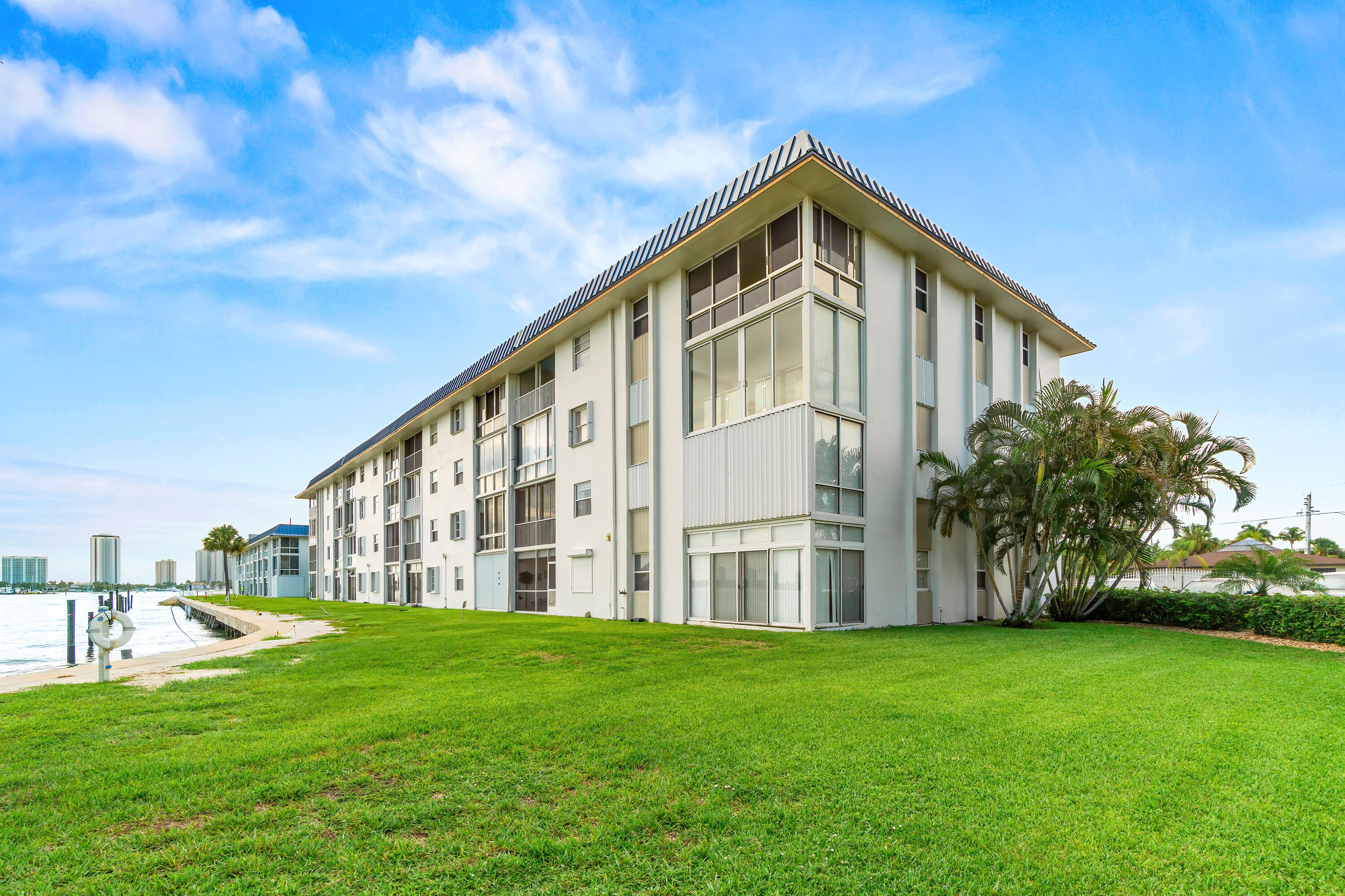 410 Wilma Circle 203