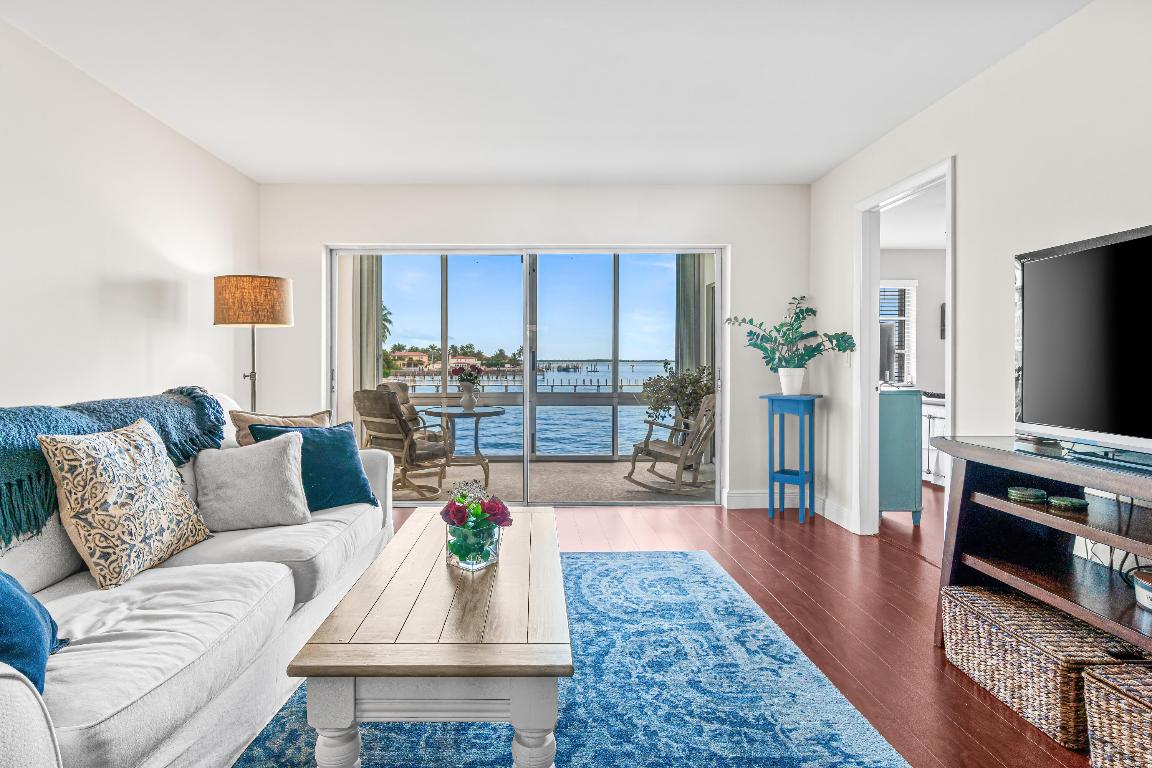 410 Wilma Circle 203