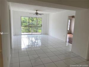 4166 Inverrary Drive 303