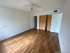 4166 Inverrary Drive 303