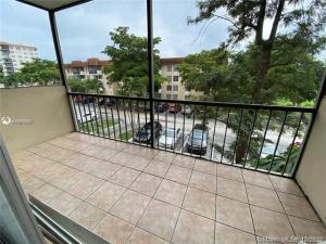 4166 Inverrary Drive 303