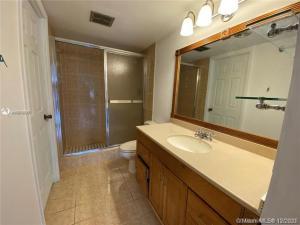 4166 Inverrary Drive 303