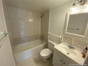 4166 Inverrary Drive 303