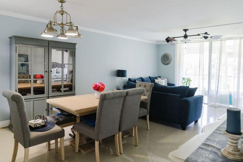 4550 NW 18th Avenue 208