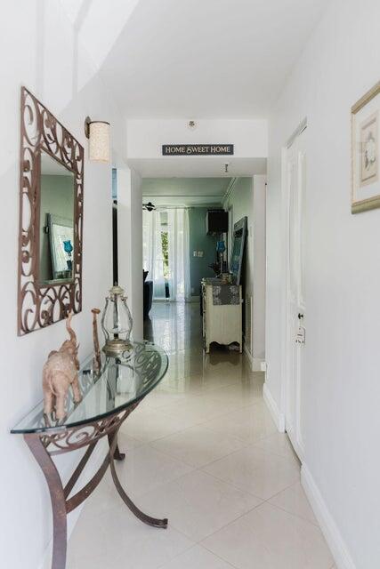 4550 NW 18th Avenue 208