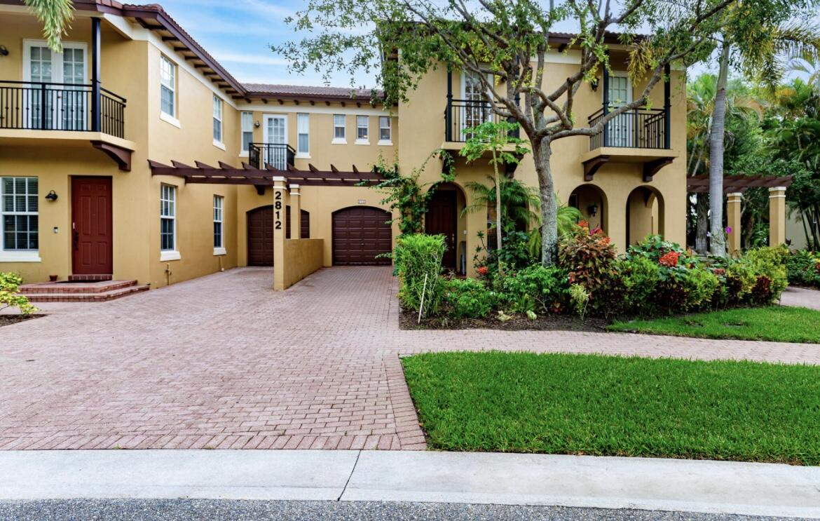 2812 Eagle Rock Circle 902