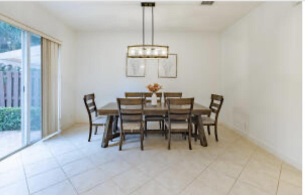 2812 Eagle Rock Circle 902