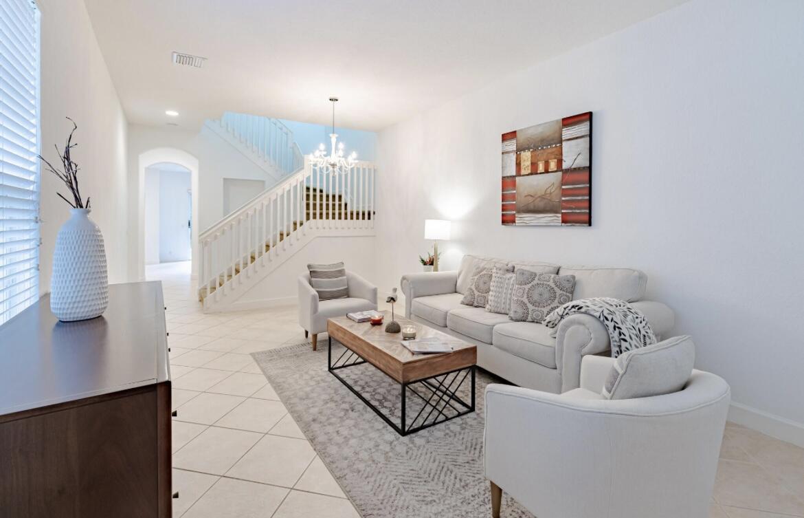 2812 Eagle Rock Circle 902