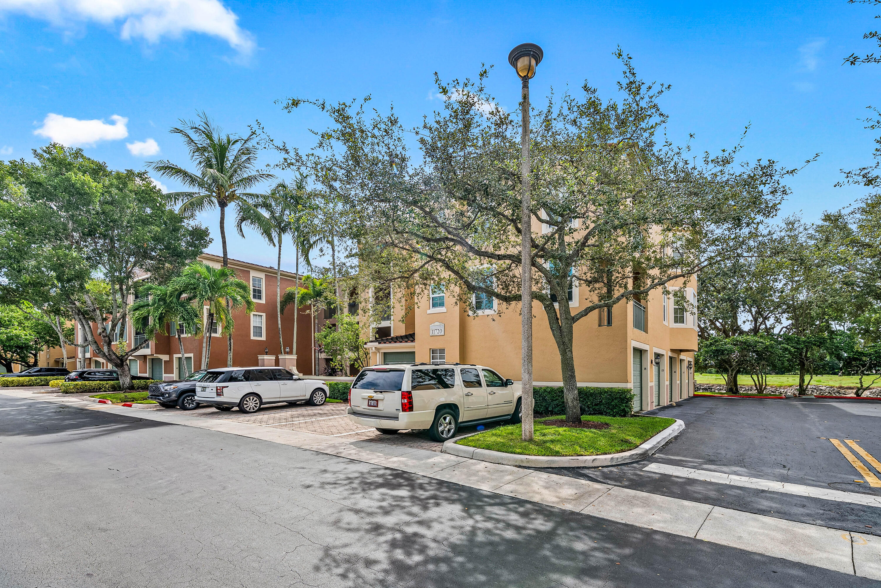 11720 Saint Andrews Place 308