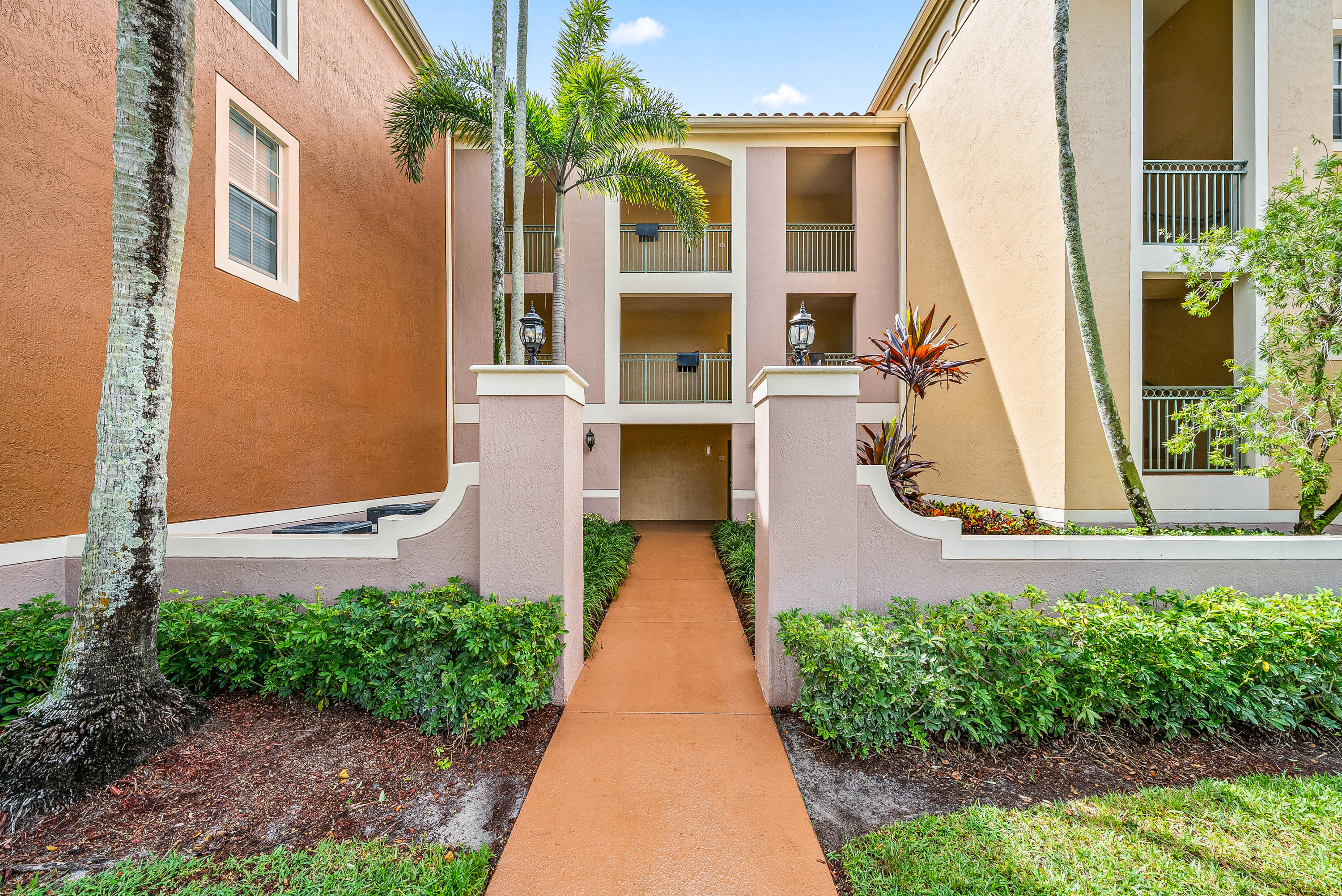 11720 Saint Andrews Place 308