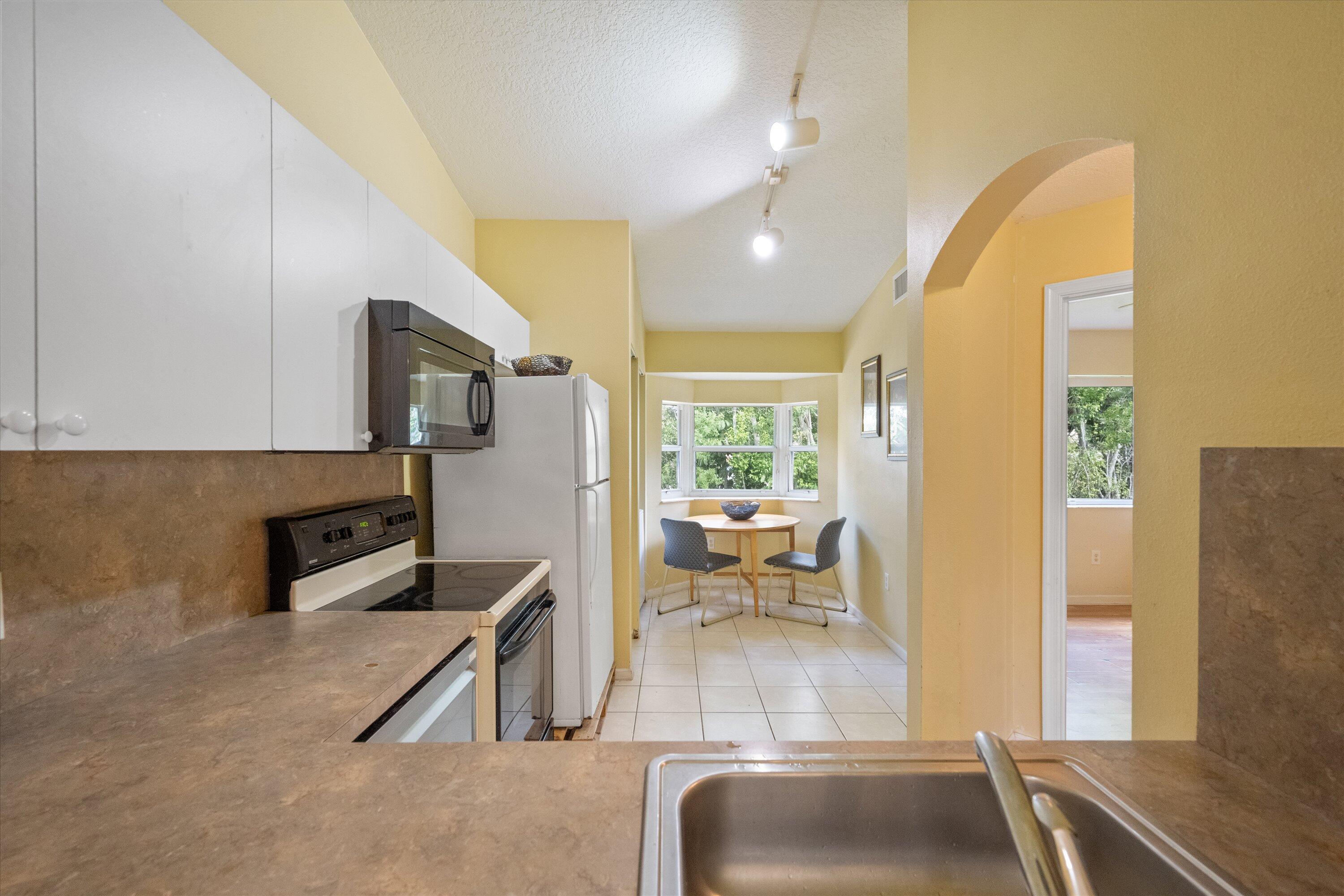 3504 Briar Bay Boulevard 202