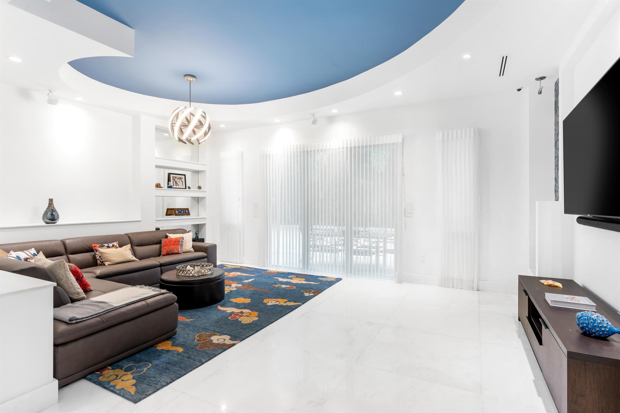 3917 S Le Jeune Road