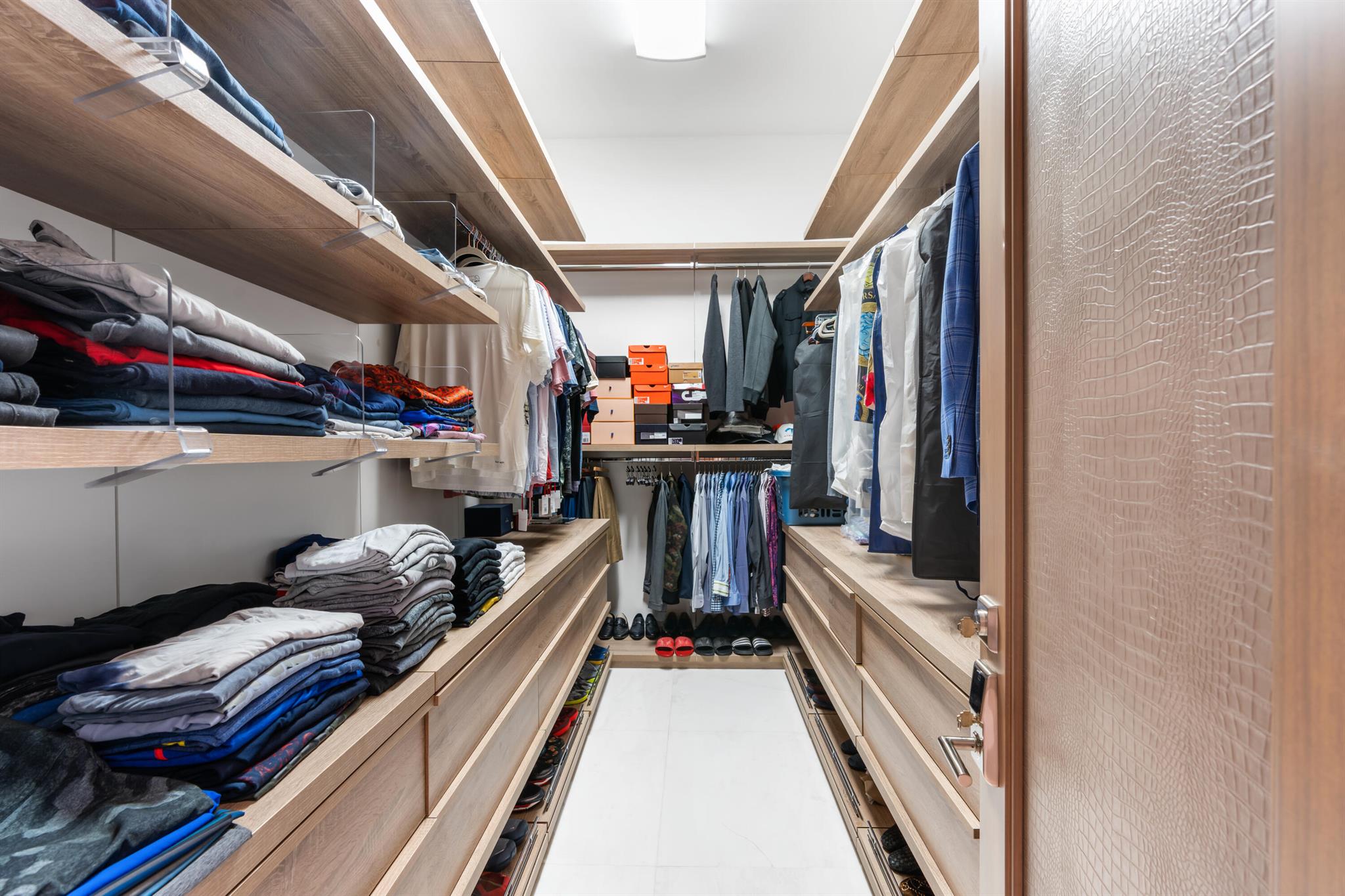 3917 S Le Jeune Road