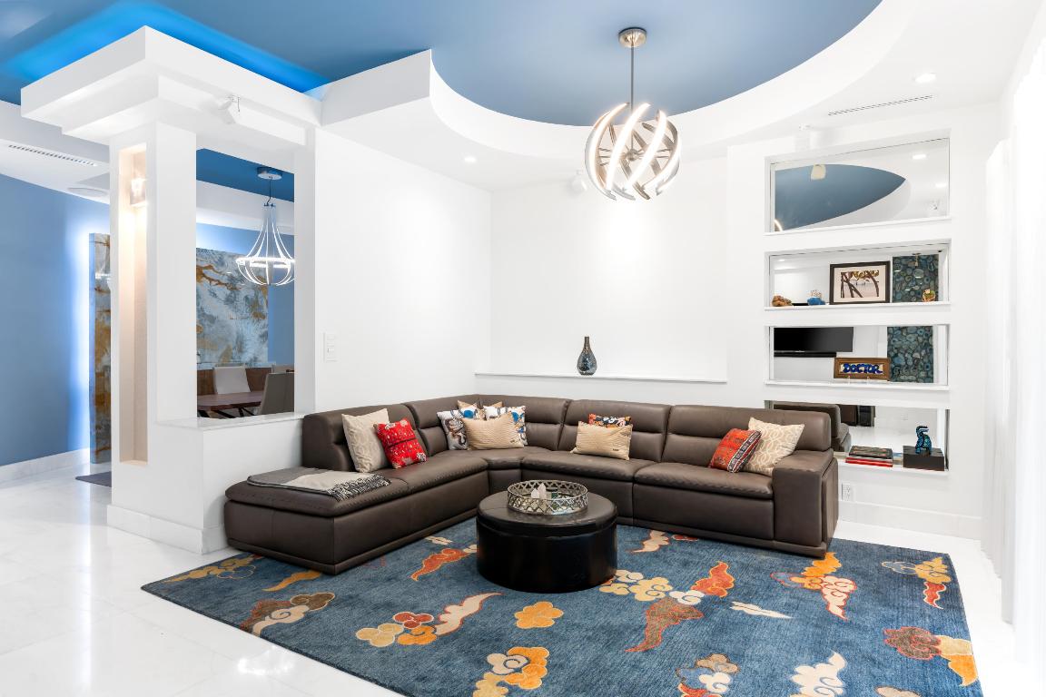 3917 S Le Jeune Road