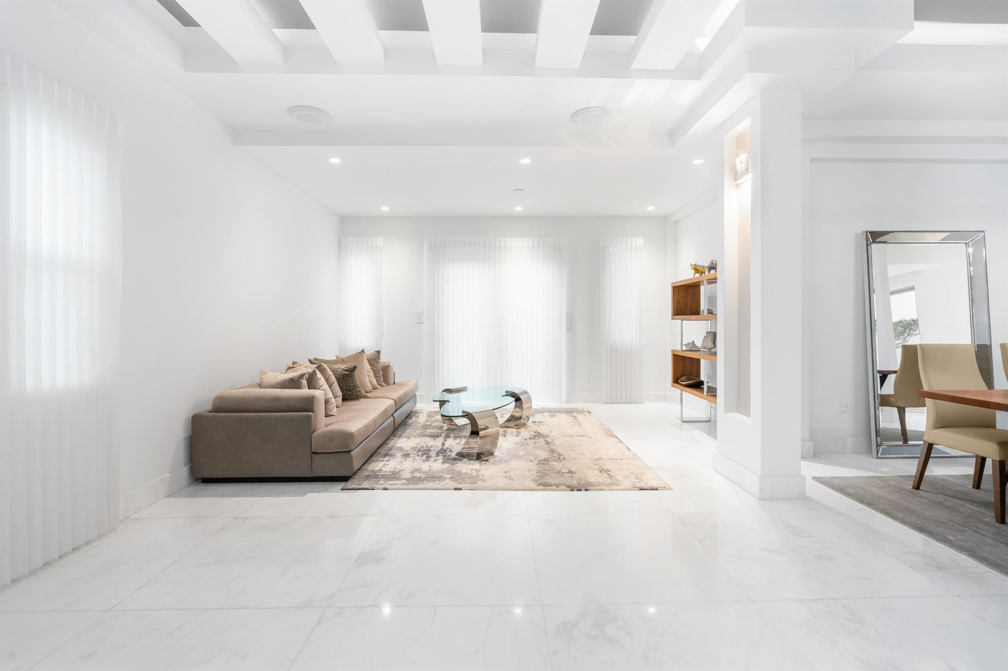 3917 S Le Jeune Road