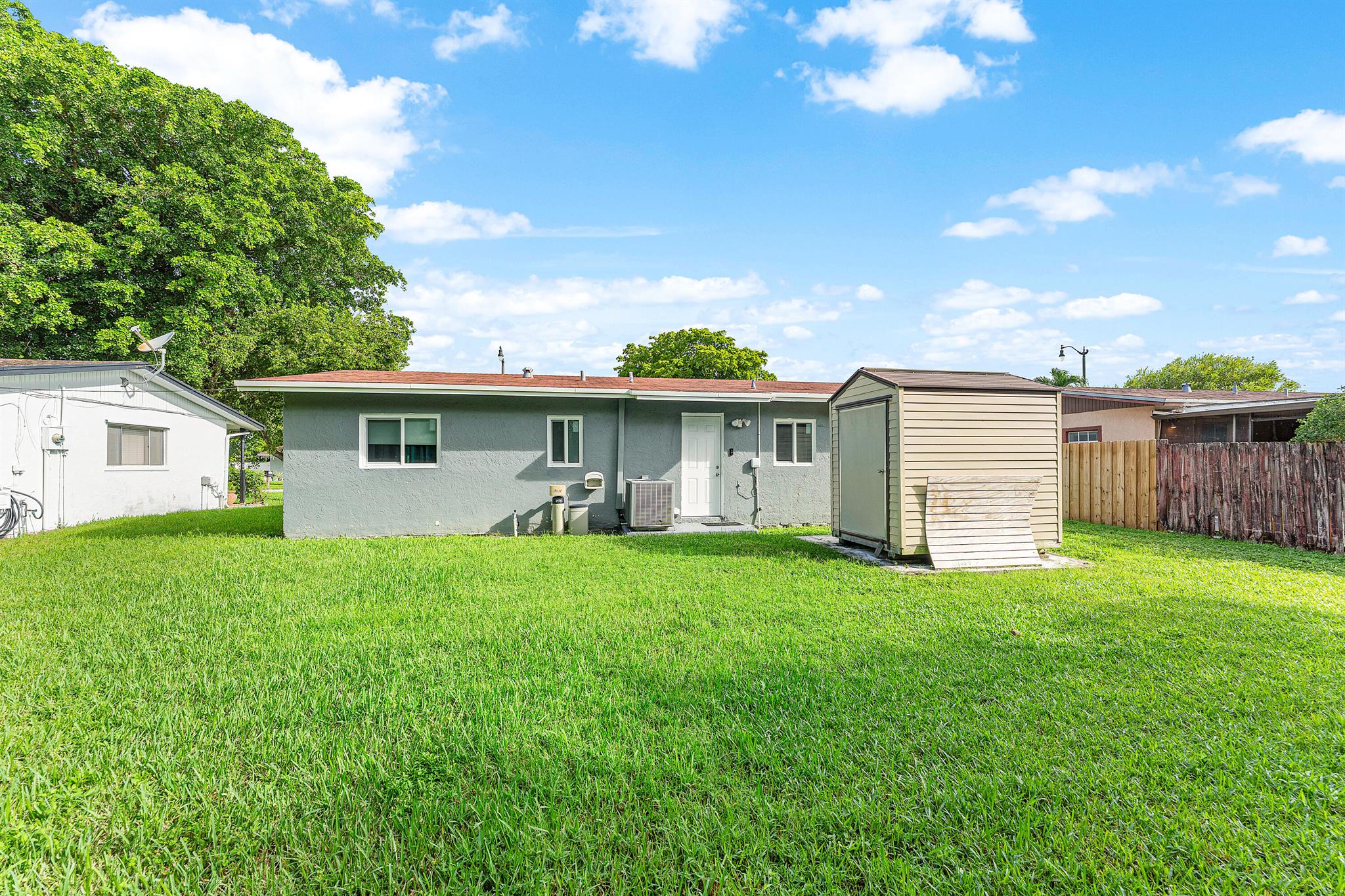 2840 NW 8th Street
