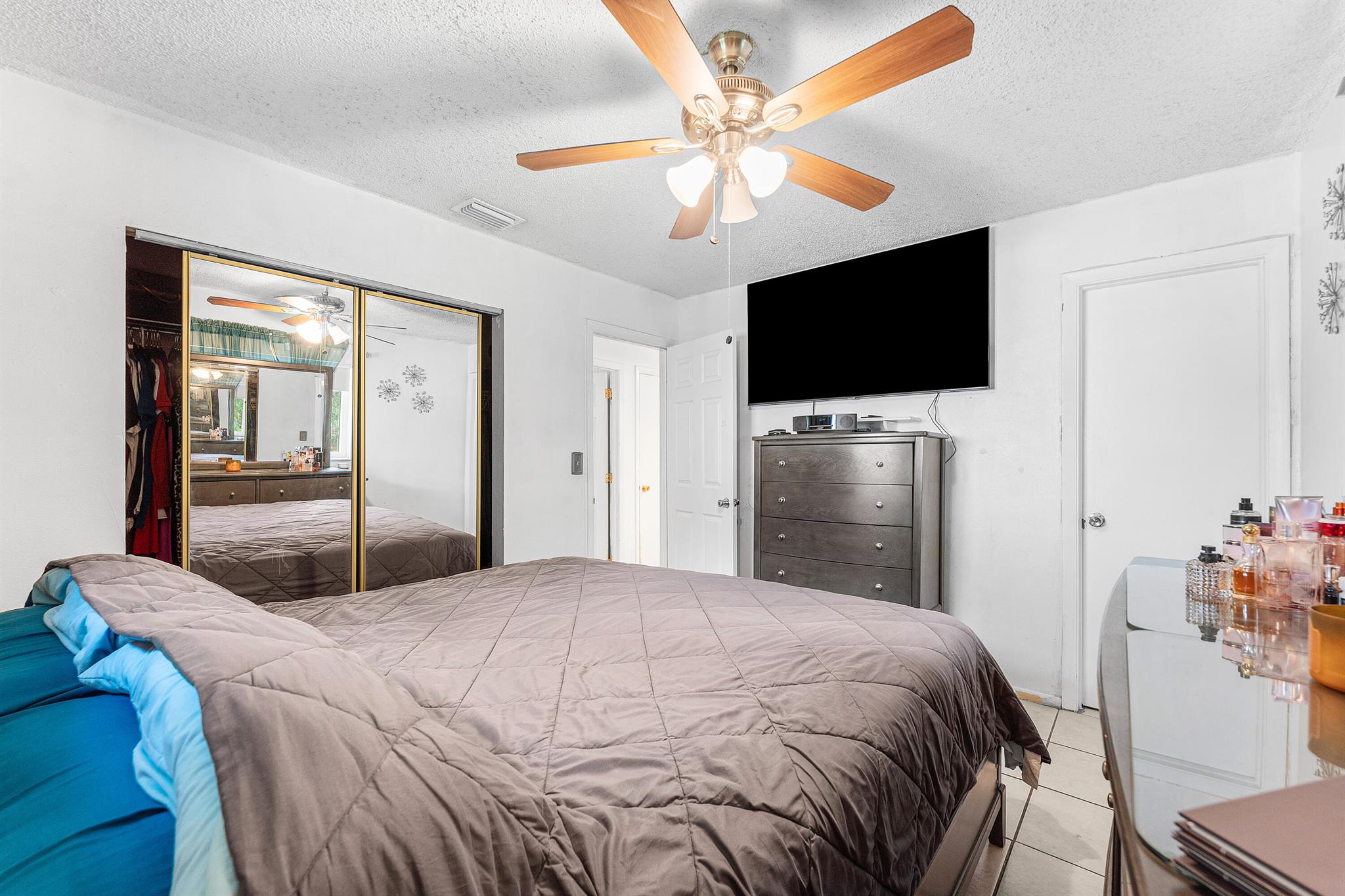 2840 NW 8th Street