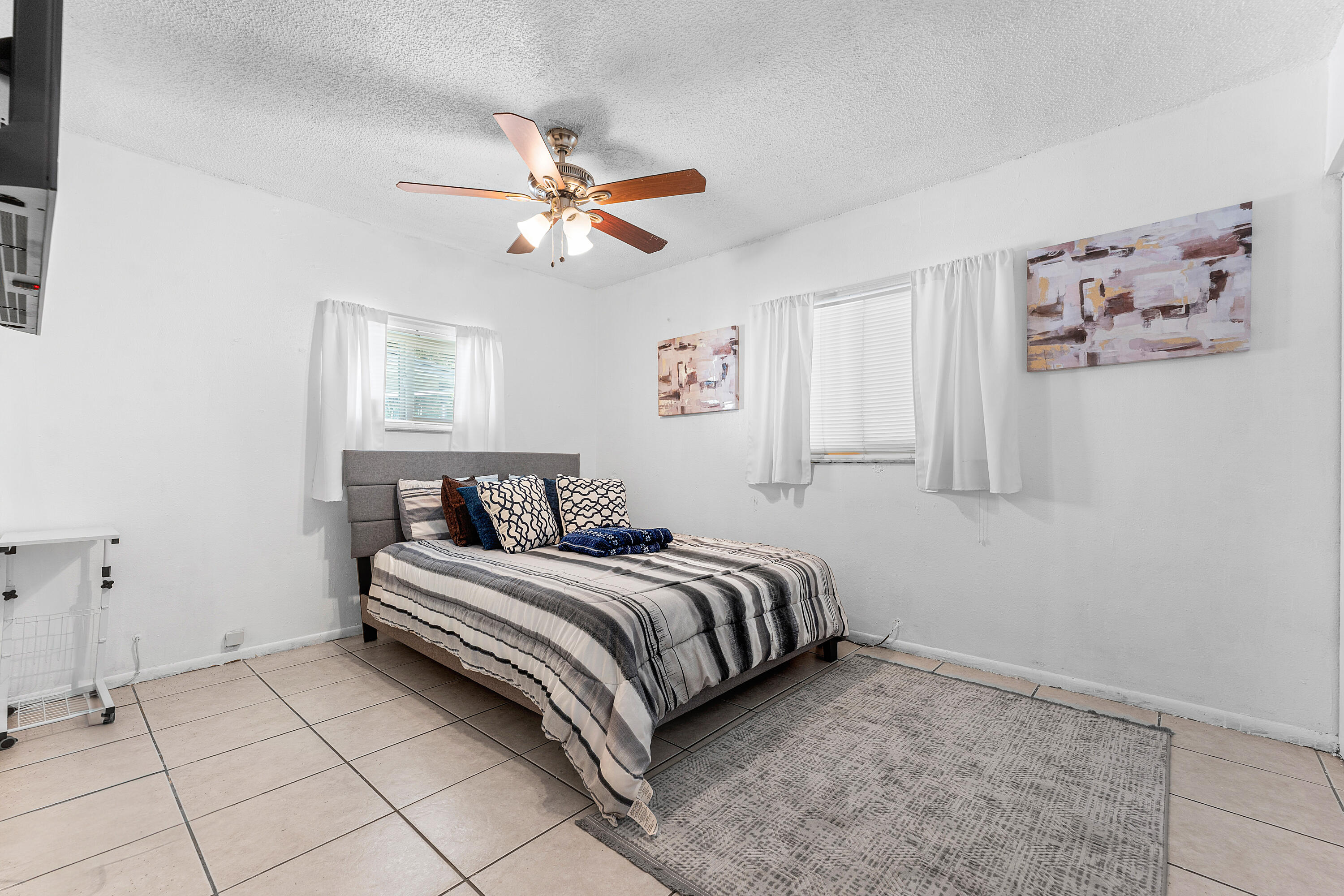 2840 NW 8th Street