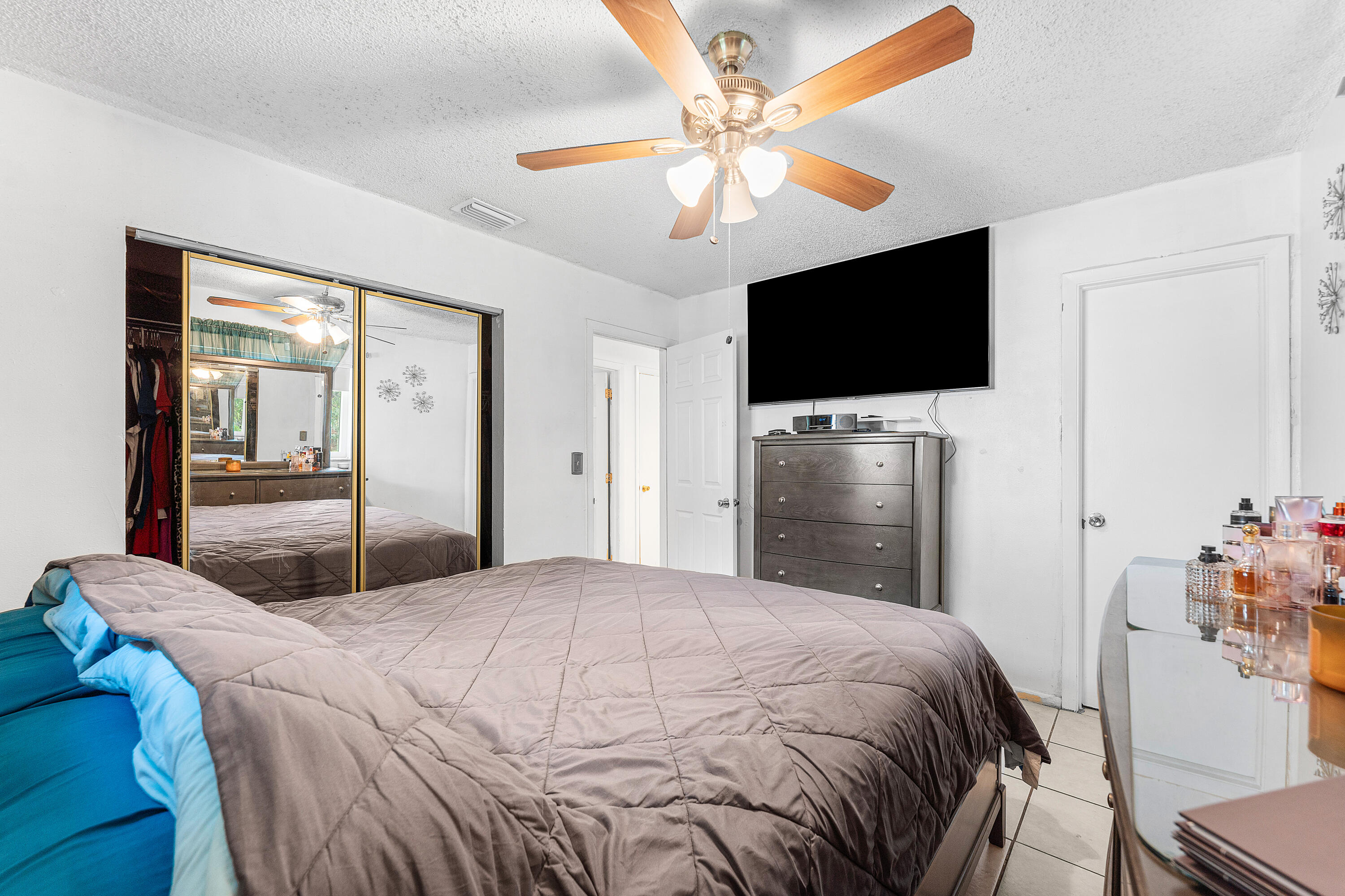 2840 NW 8th Street