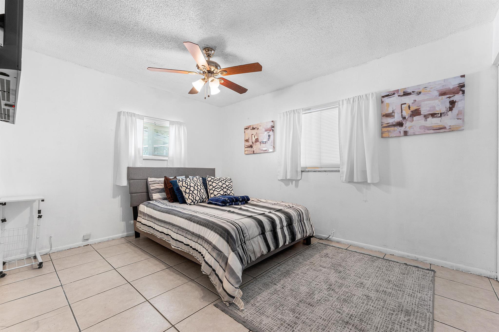 2840 NW 8th Street