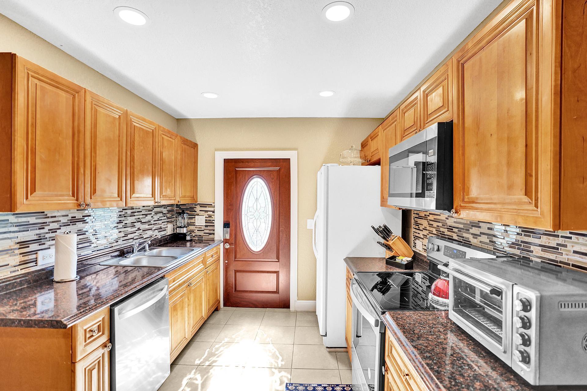 2349 Seminole Boulevard