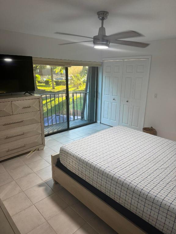 6111 SE Riverboat Drive