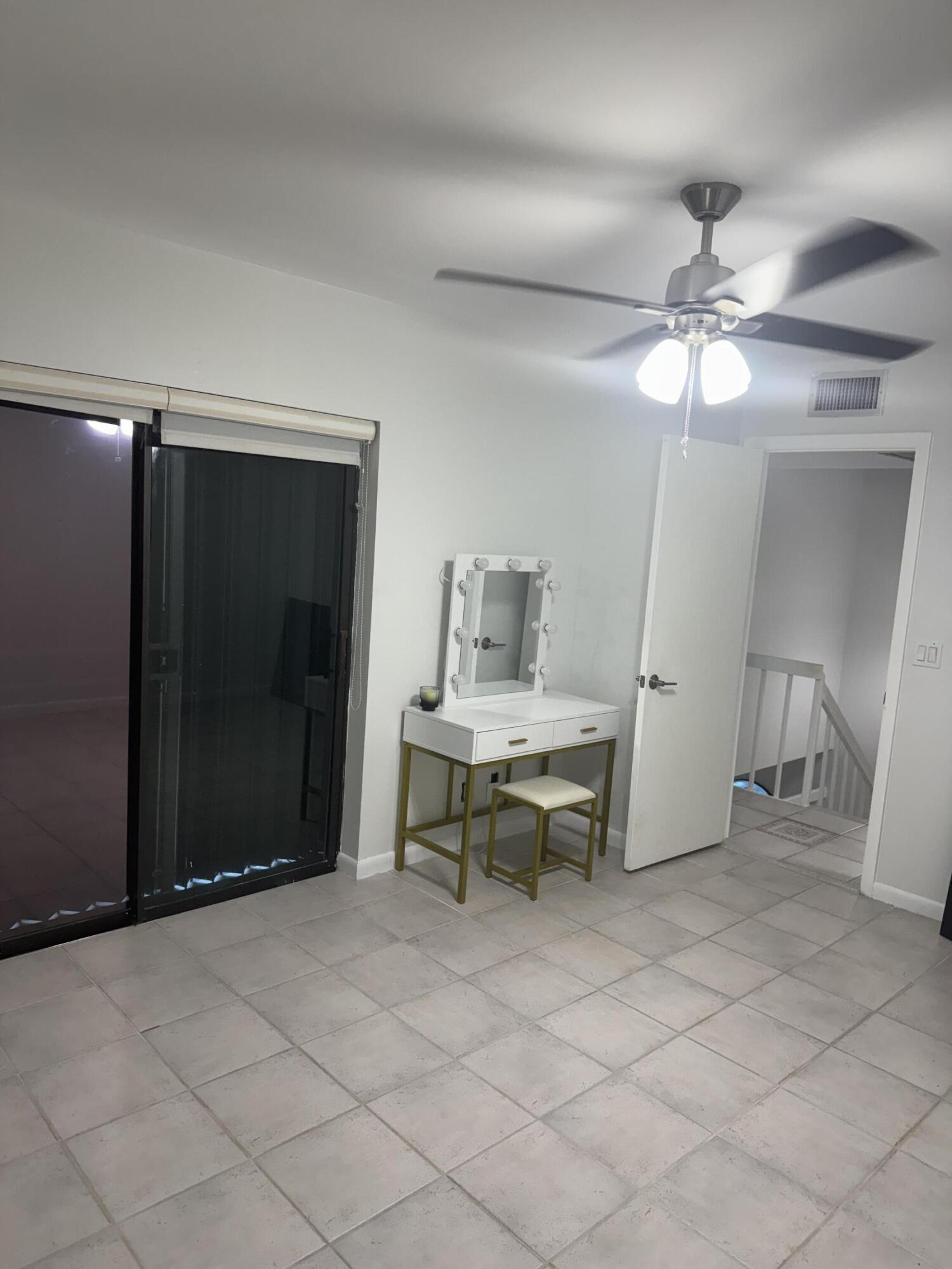 6111 SE Riverboat Drive