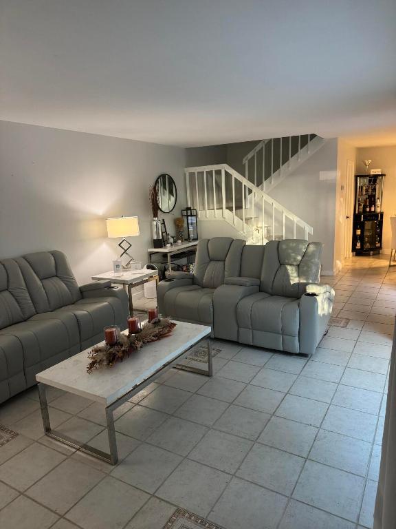 6111 SE Riverboat Drive