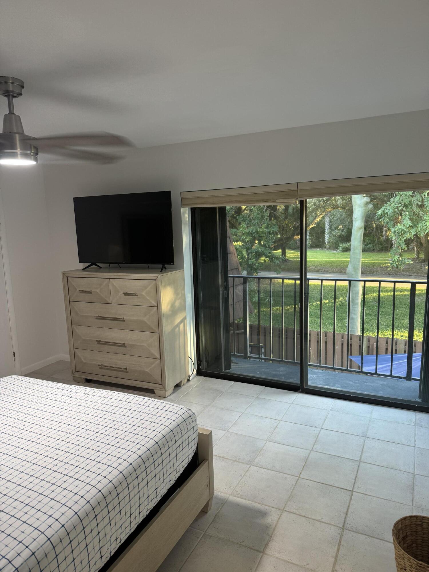 6111 SE Riverboat Drive