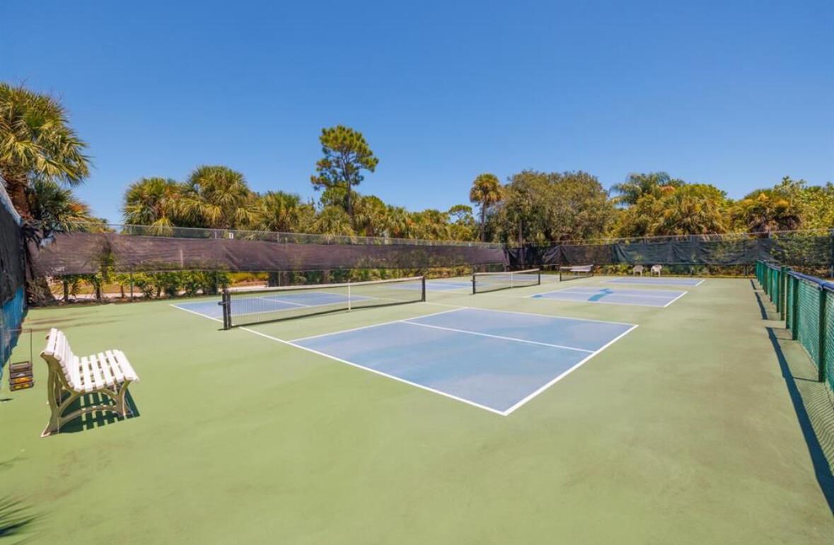 6111 SE Riverboat Drive