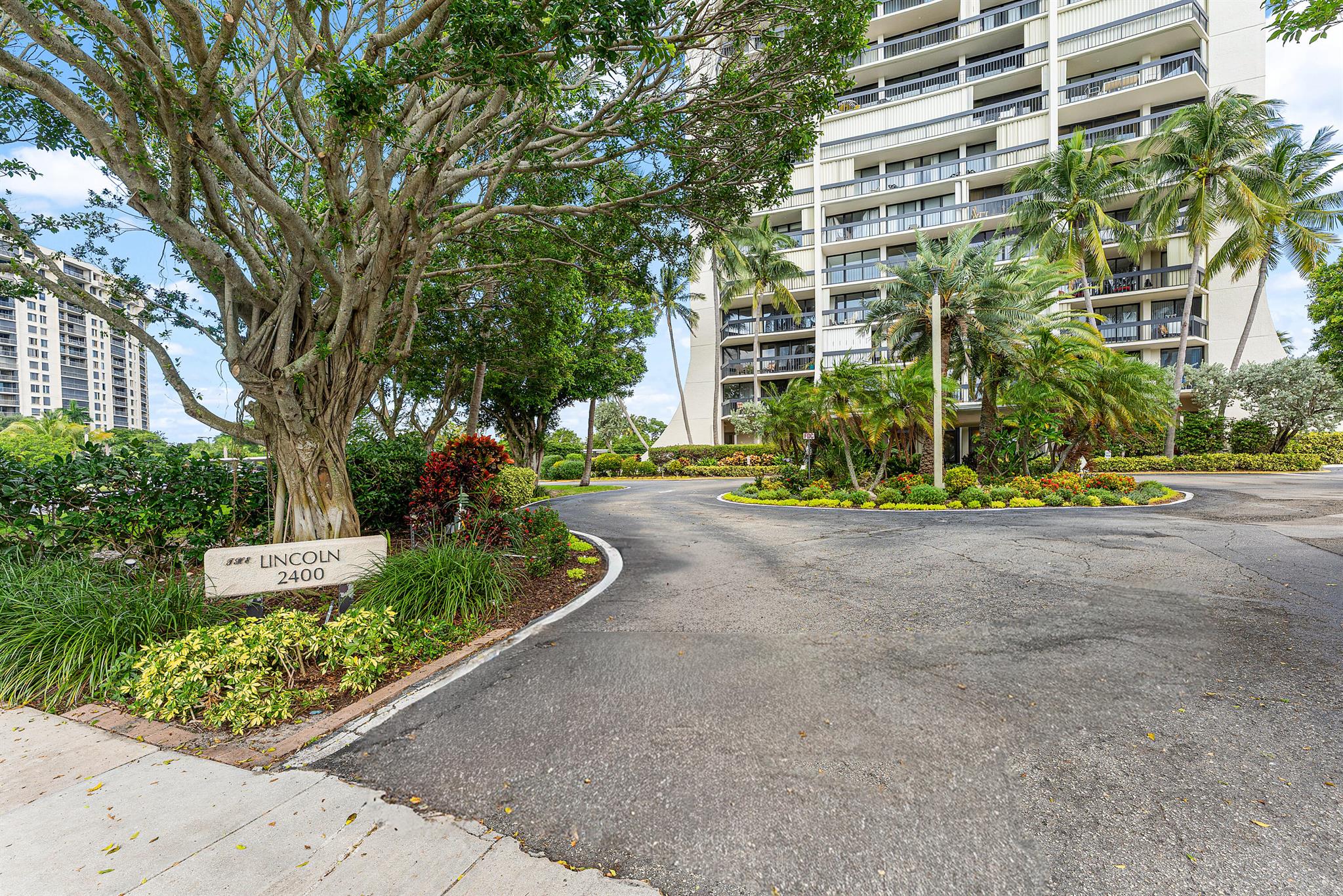 2400 Presidential Way 503