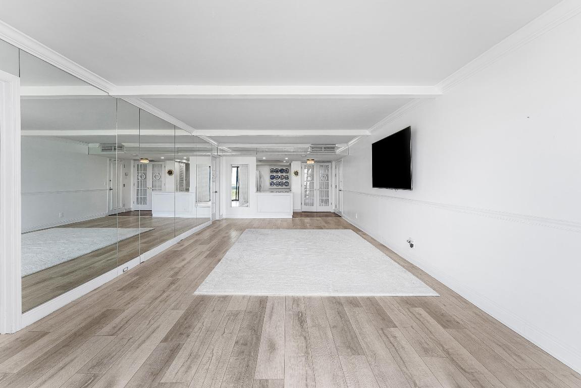 2400 Presidential Way 503