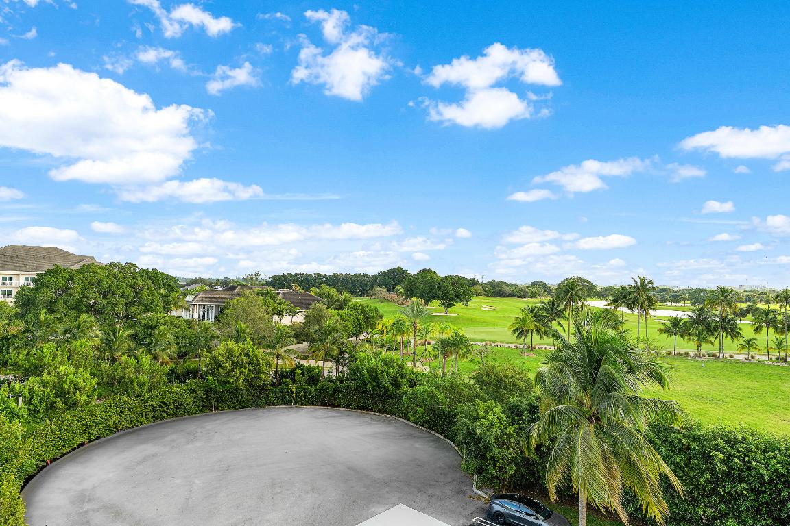 2400 Presidential Way 503