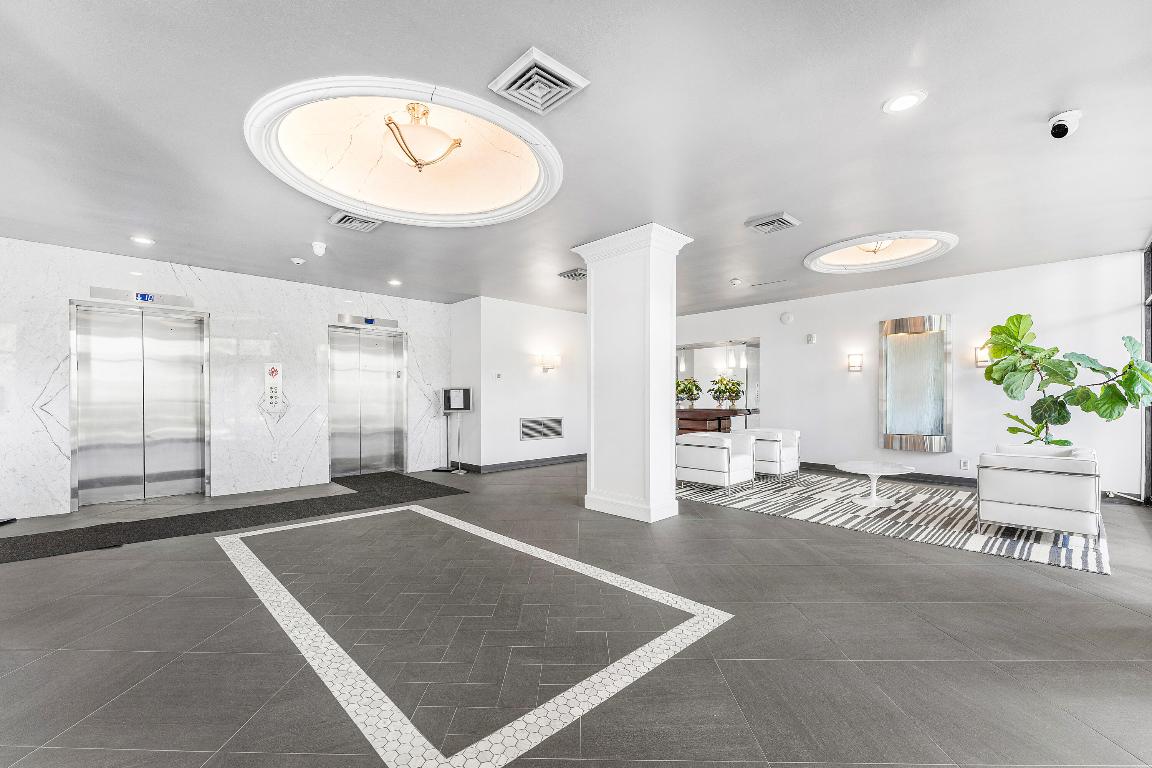 2400 Presidential Way 503