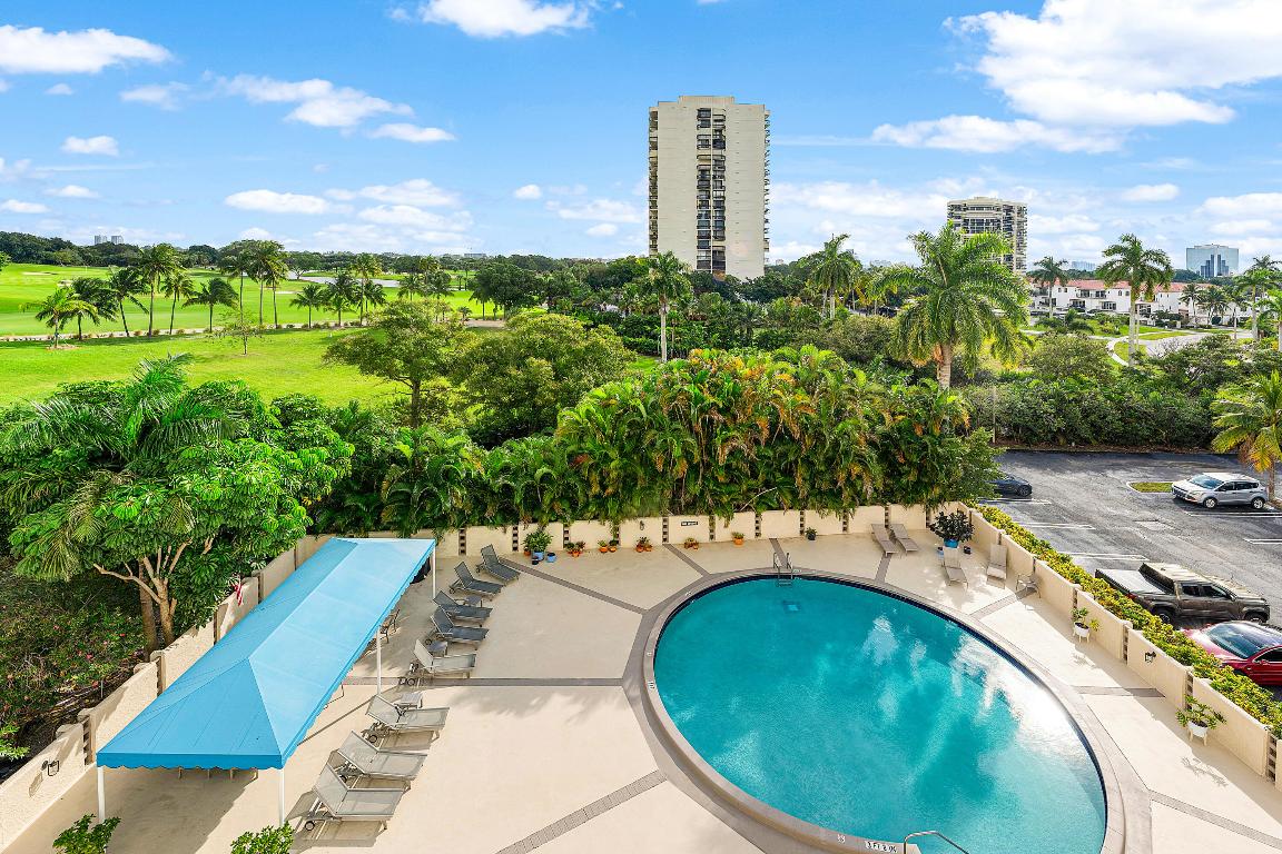 2400 Presidential Way 503