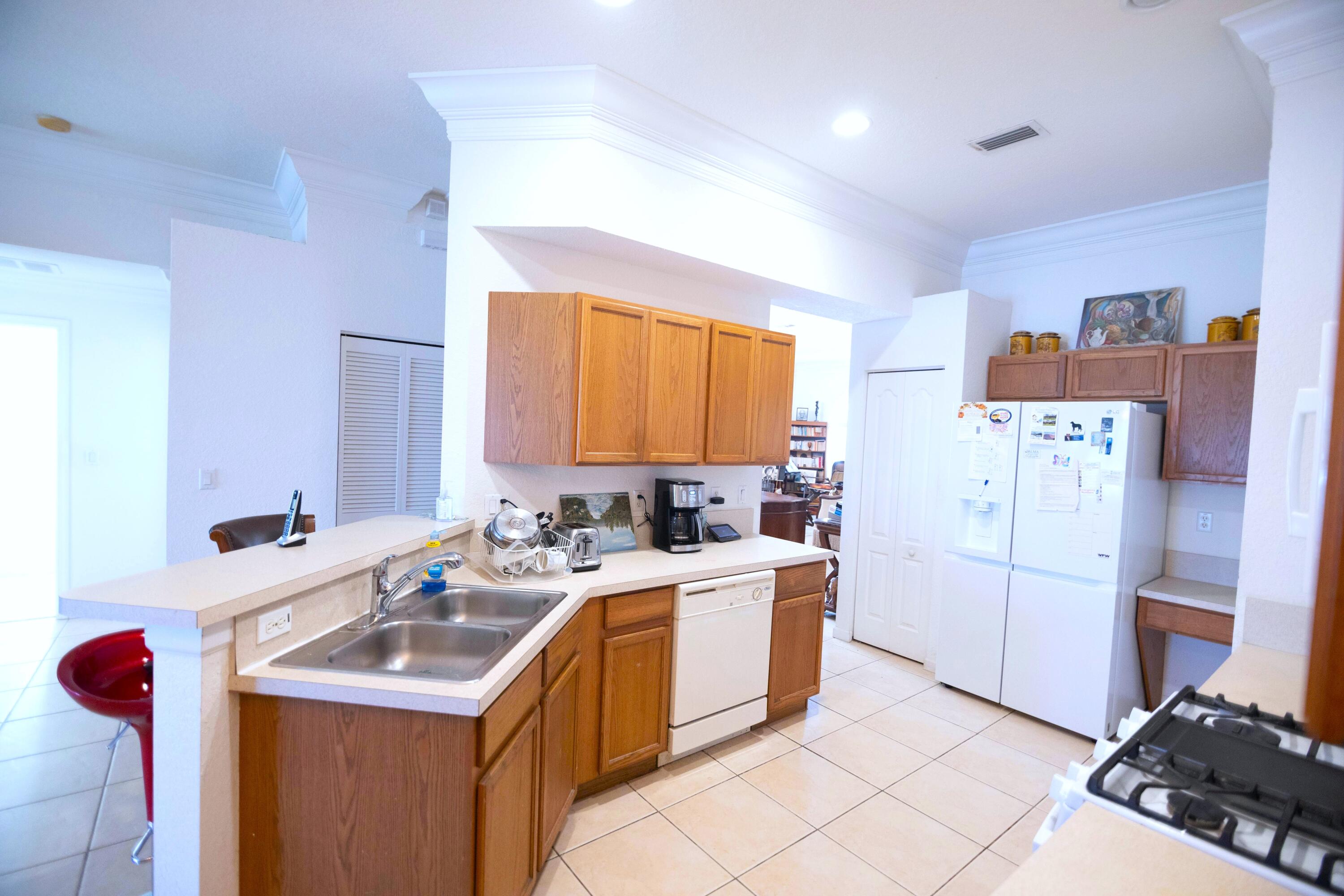 284 Berenger Walk
