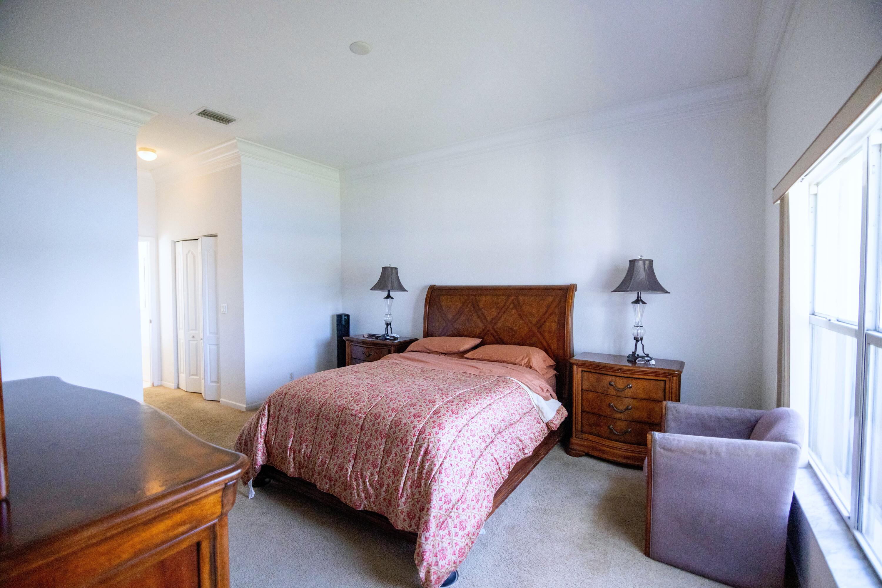 284 Berenger Walk
