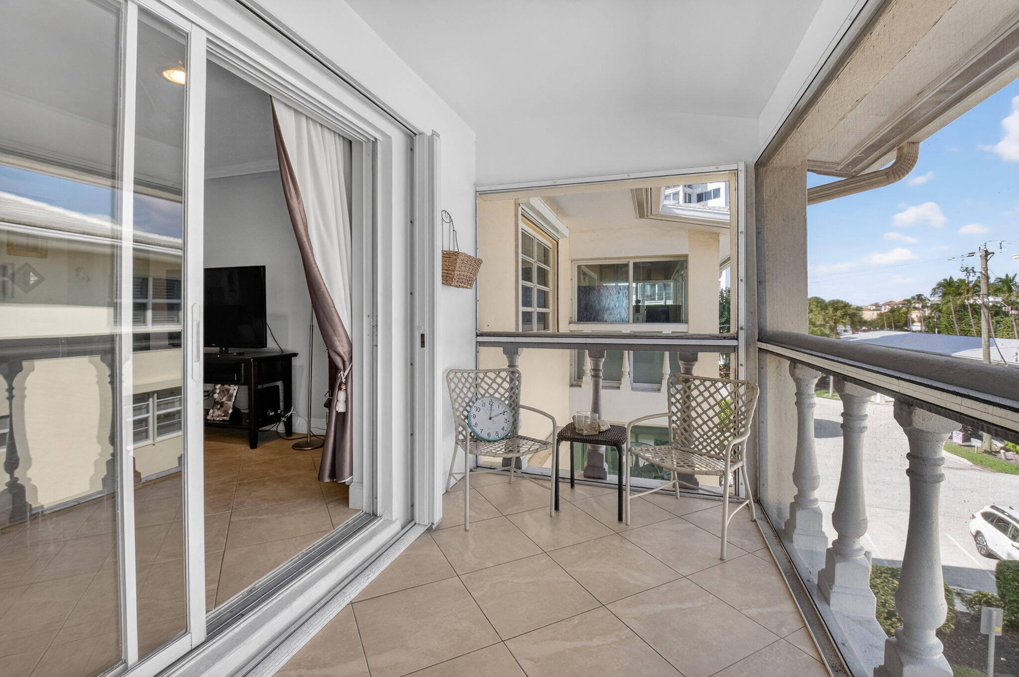 80 Venetian Drive 307s