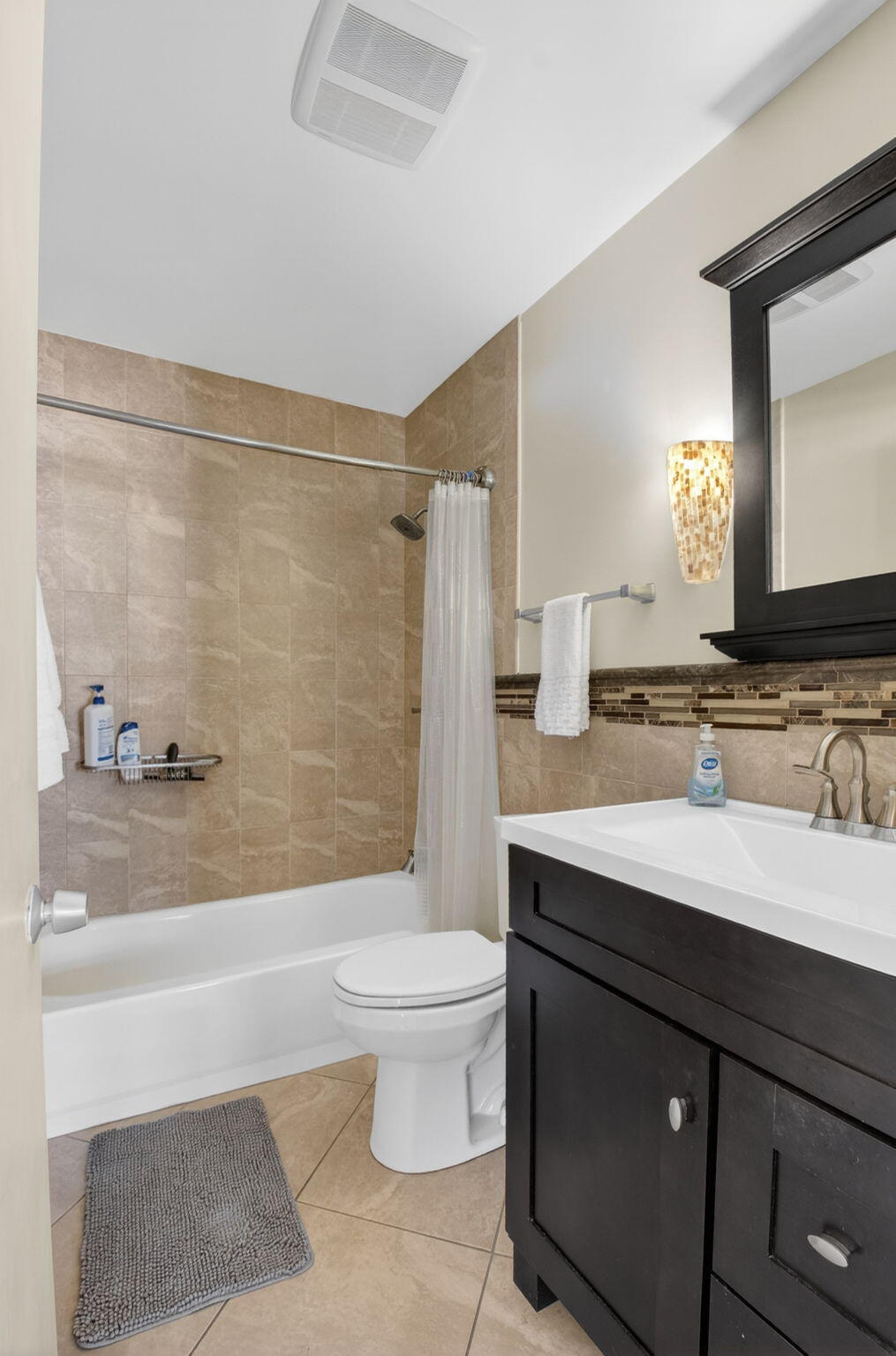 80 Venetian Drive 307s